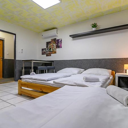 Hostel Seven Прага Екстер'єр фото